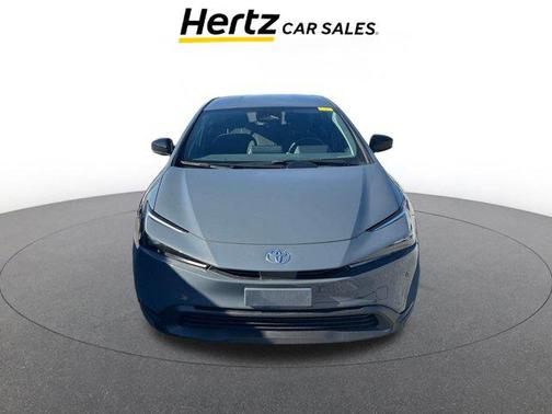 2025 Toyota Prius LE