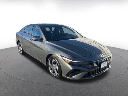 2025 Hyundai ELANTRA SEL