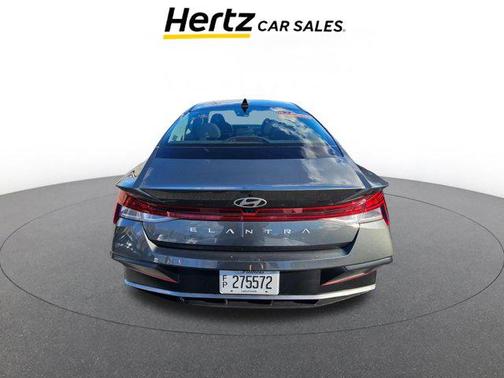 2025 Hyundai ELANTRA SEL
