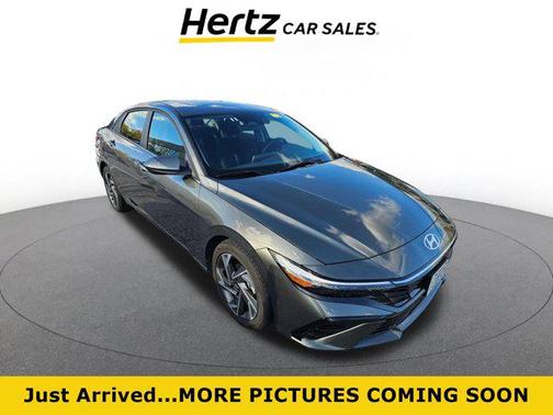 2025 Hyundai ELANTRA SEL