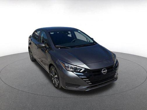 Gun Metallic 2025 Nissan Versa 1.6 SV