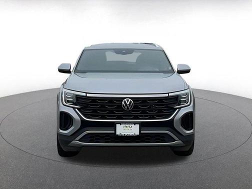 2025 Volkswagen Atlas Cross Sport 2.0T SE w/Technology 4MOTION