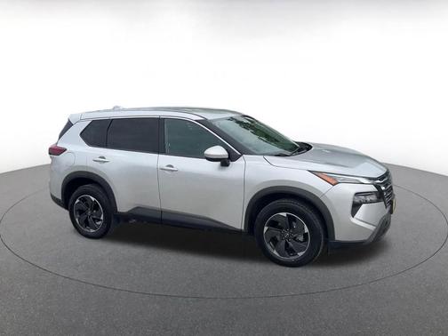 Brilliant Silver Metallic 2025 Nissan Rogue SV