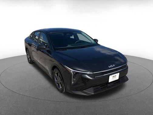 Interstellar Gray 2025 Kia K4 LXS