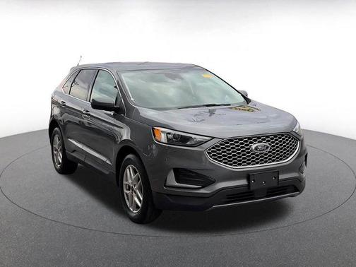Carbonized Gray Metallic 2024 Ford Edge SEL