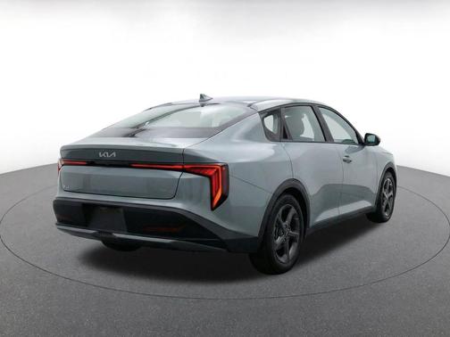 Morning Haze 2025 Kia K4 LXS