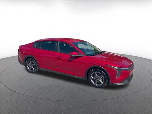 Currant Red 2025 Kia K4 LXS