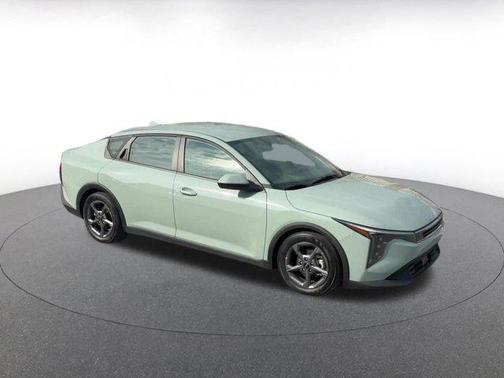 Morning Haze 2025 Kia K4 LXS