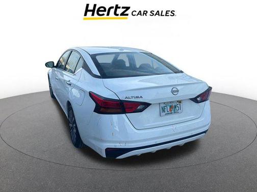 2025 Nissan Altima SV FWD