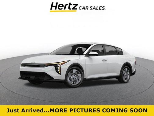 Snow White Pearl 2025 Kia K4 LXS