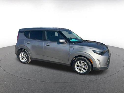 Steel Gray 2025 Kia Soul LX