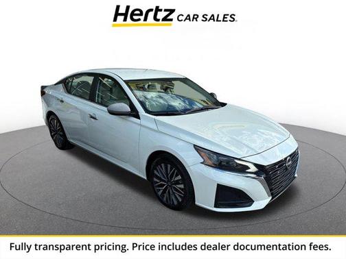 Pearl White Tricoat 2025 Nissan Altima SV FWD