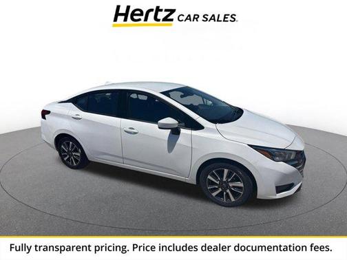 Aspen White Tricoat 2025 Nissan Versa 1.6 SV