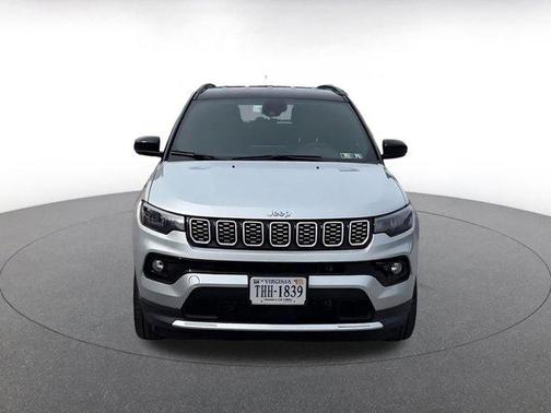 Silver Zynith Metallic Clearcoat 2025 Jeep Compass Limited