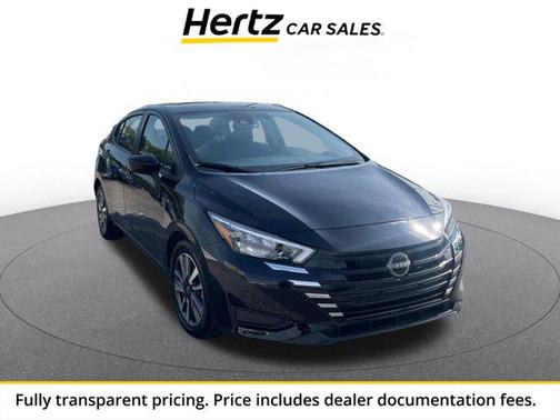 Super Black 2025 Nissan Versa 1.6 SV
