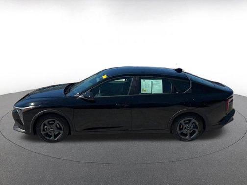 Aurora Black Pearl 2025 Kia K4 LXS