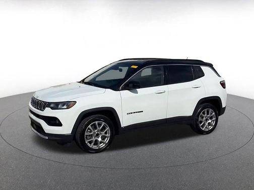 Bright White Clearcoat 2025 Jeep Compass Limited