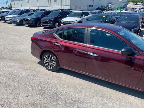 Garnet Pearl Metallic 2025 Nissan Altima SV FWD
