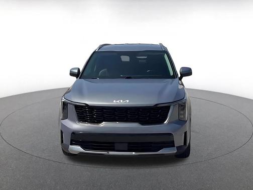 Everlasting Silver 2024 Kia Sorento S
