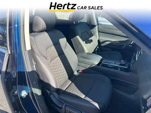 2025 Nissan Pathfinder SV FWD