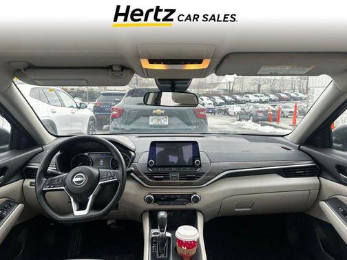 2025 Nissan Altima SV FWD