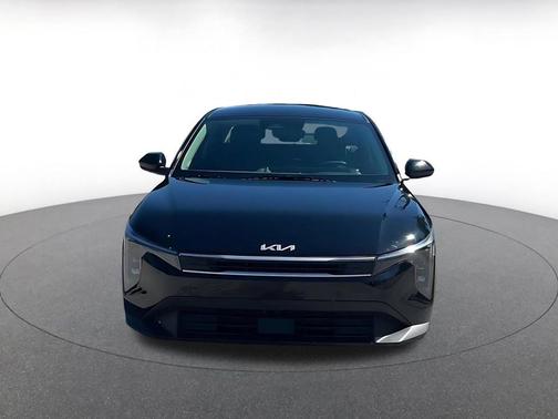 Aurora Black Pearl 2025 Kia K4 LXS