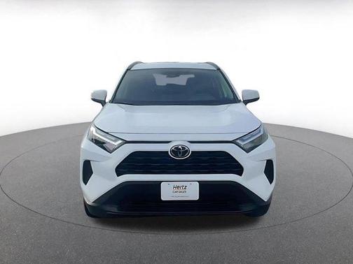 Ice Cap 2025 Toyota RAV4 XLE