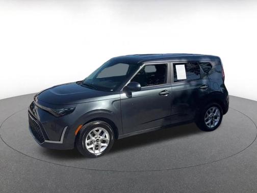 Gravity Gray 2025 Kia Soul LX