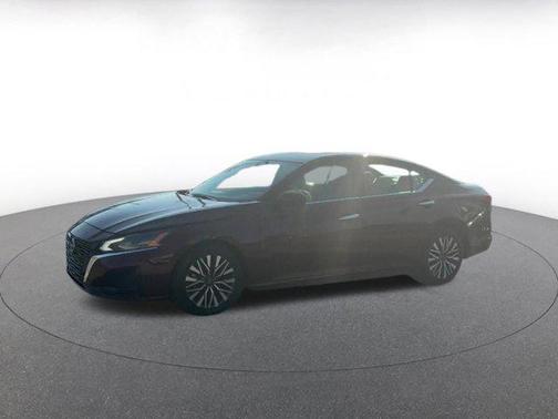 Garnet Pearl Metallic 2025 Nissan Altima SV FWD