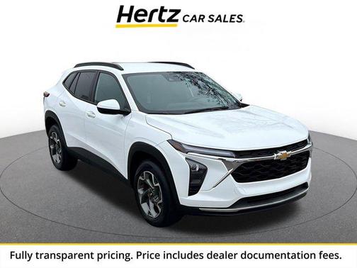 Summit White 2025 Chevrolet Trax LT