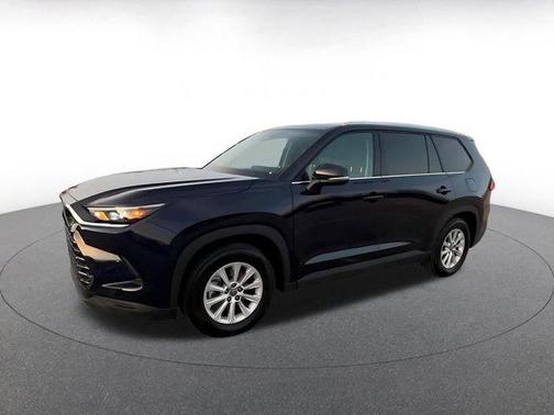2025 Toyota Highlander LE
