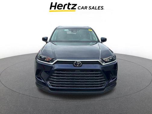 2025 Toyota Highlander LE