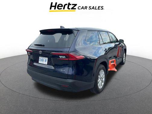 2025 Toyota Highlander LE