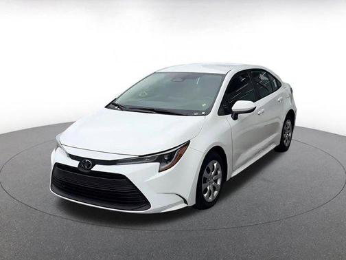 Ice Cap 2025 Toyota Corolla LE
