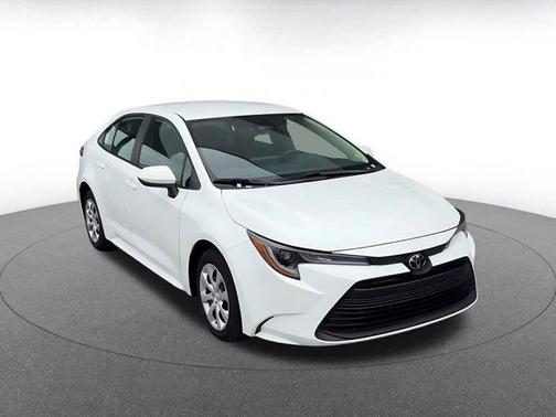Ice Cap 2025 Toyota Corolla LE