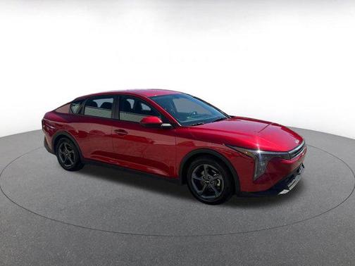 Currant Red 2025 Kia K4 LXS