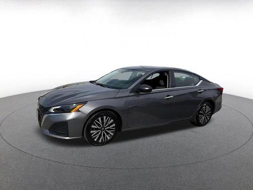 Gun Metallic 2025 Nissan Altima SV FWD