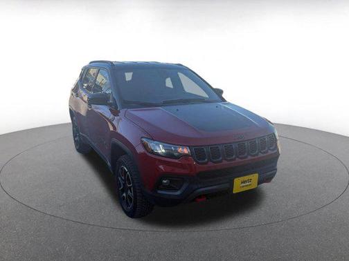 Red Hot Pearlcoat 2025 Jeep Compass Trailhawk