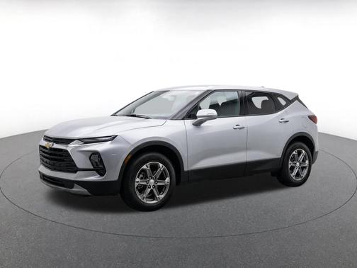 Sterling Gray Metallic 2025 Chevrolet Blazer 2LT