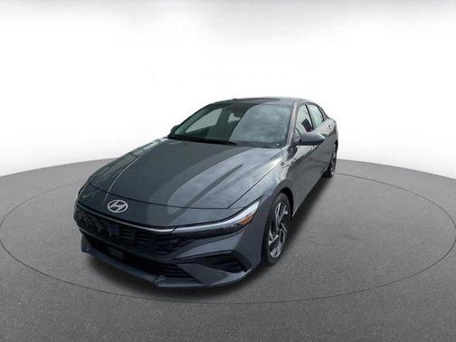 2025 Hyundai ELANTRA SEL