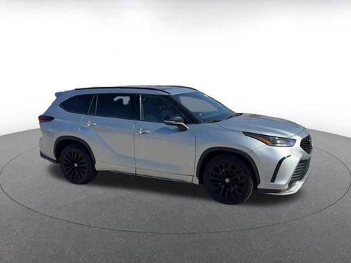 2024 Toyota Highlander XSE