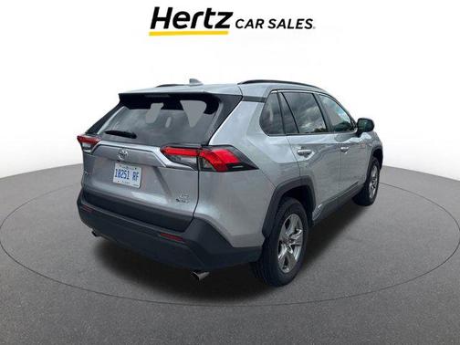 2025 Toyota RAV4 Hybrid LE