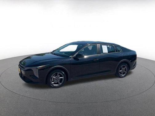 Aurora Black Pearl 2025 Kia K4 LXS