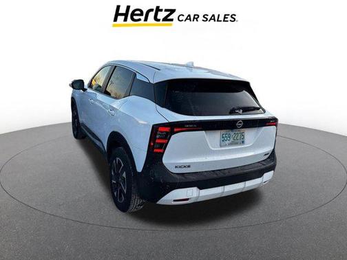 2025 Nissan Kicks SV