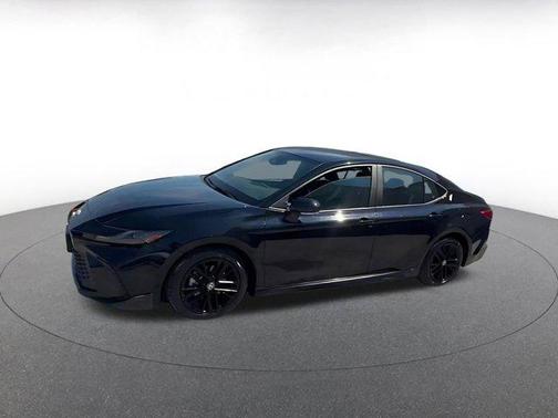 Black 2025 Toyota Camry SE