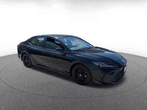 Black 2025 Toyota Camry SE