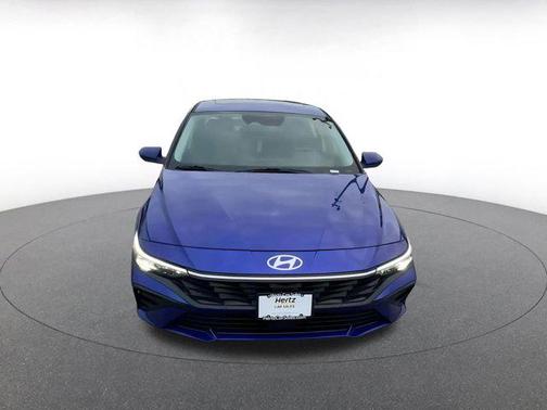 2025 Hyundai ELANTRA SEL