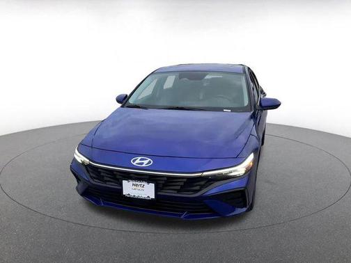 2025 Hyundai ELANTRA SEL