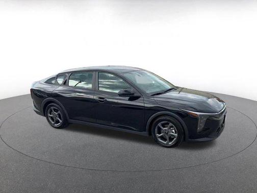 Aurora Black Pearl 2025 Kia K4 LXS