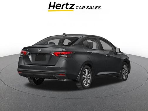 Super Black 2025 Nissan Versa 1.6 SV